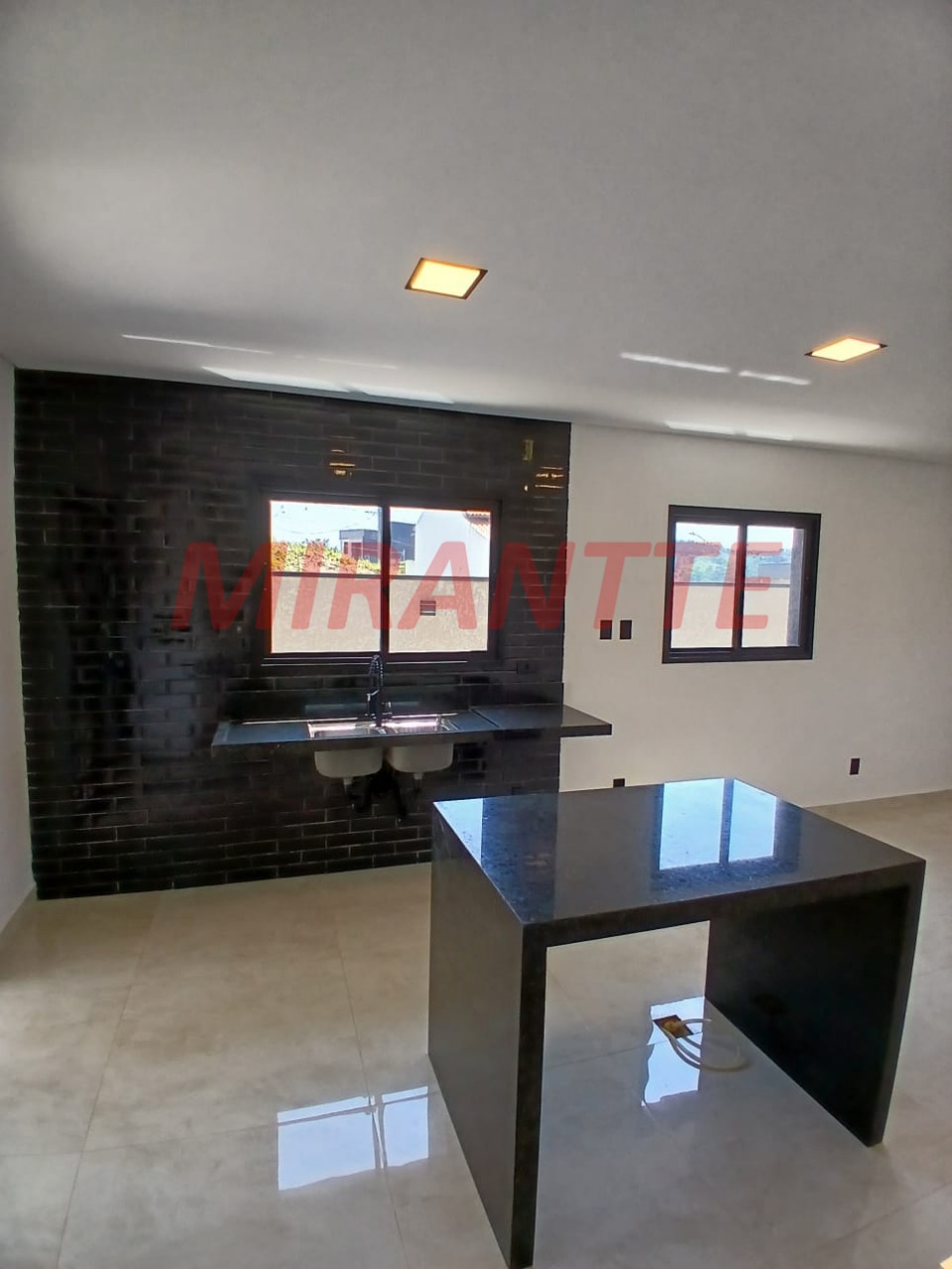 Cond. fechado de 126m² com 3 quartos em santana de parnaiba