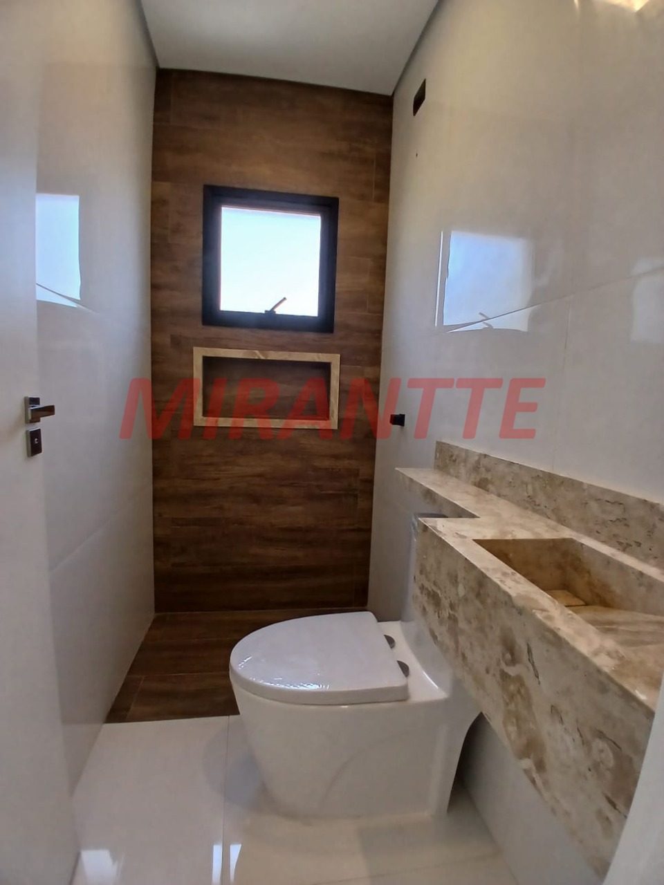 Cond. fechado de 126m² com 3 quartos em santana de parnaiba