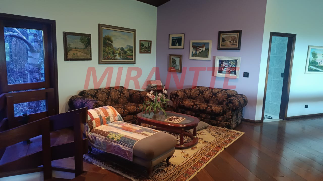 Cond. fechado de 803.54m² em Caraguata
