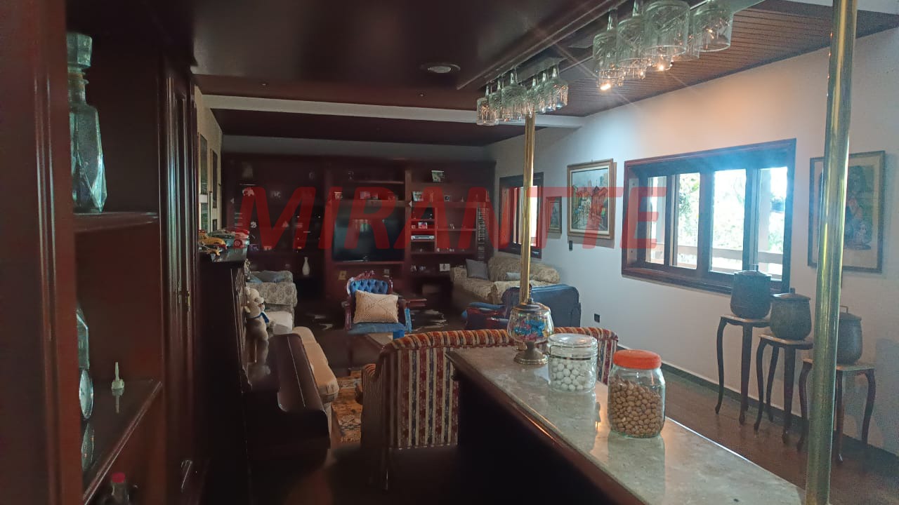 Cond. fechado de 803.54m² em Caraguata