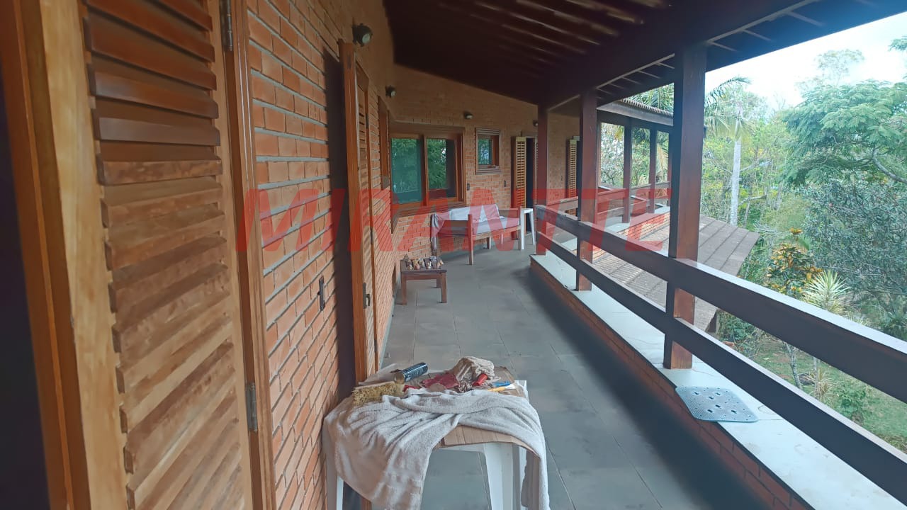Cond. fechado de 803.54m² em Caraguata