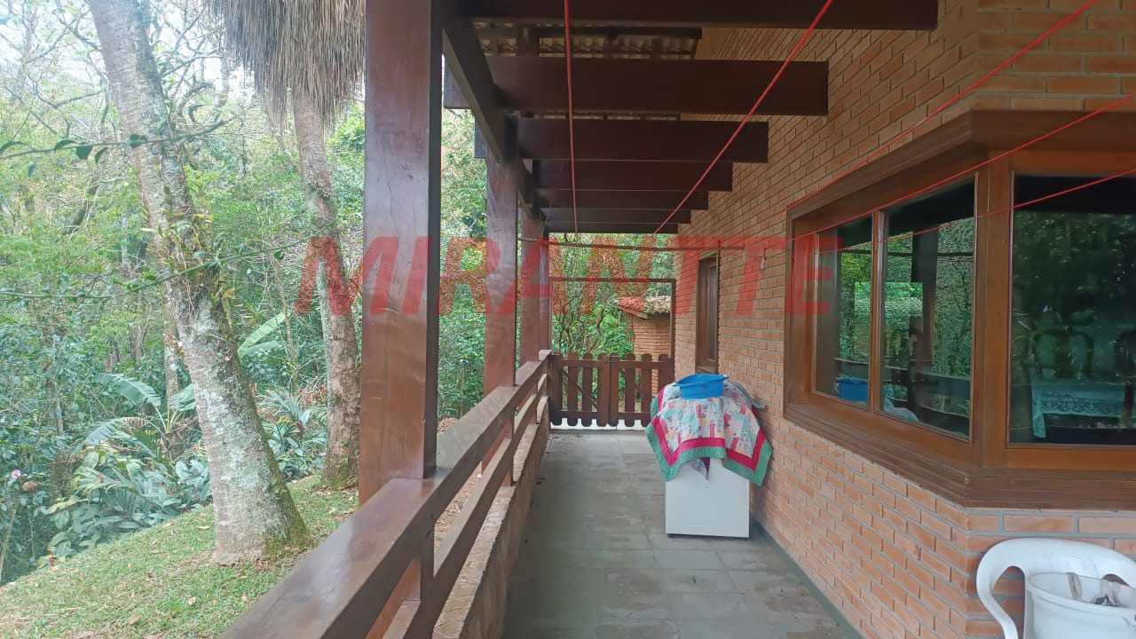 Cond. fechado de 803.54m² em Caraguata