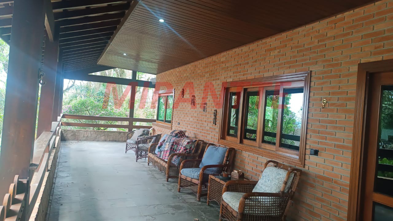 Cond. fechado de 803.54m² em Caraguata