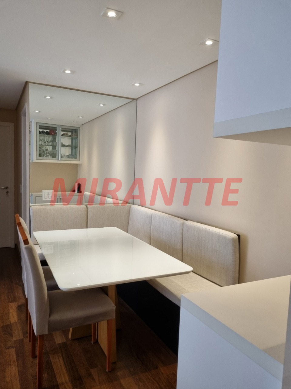 Apartamento de 64m² com 2 quartos em Vila Anglo Brasileira