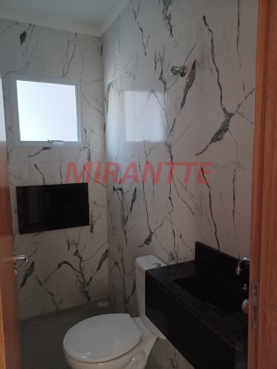 Apartamento de 35m² com 2 quartos em Água Fria