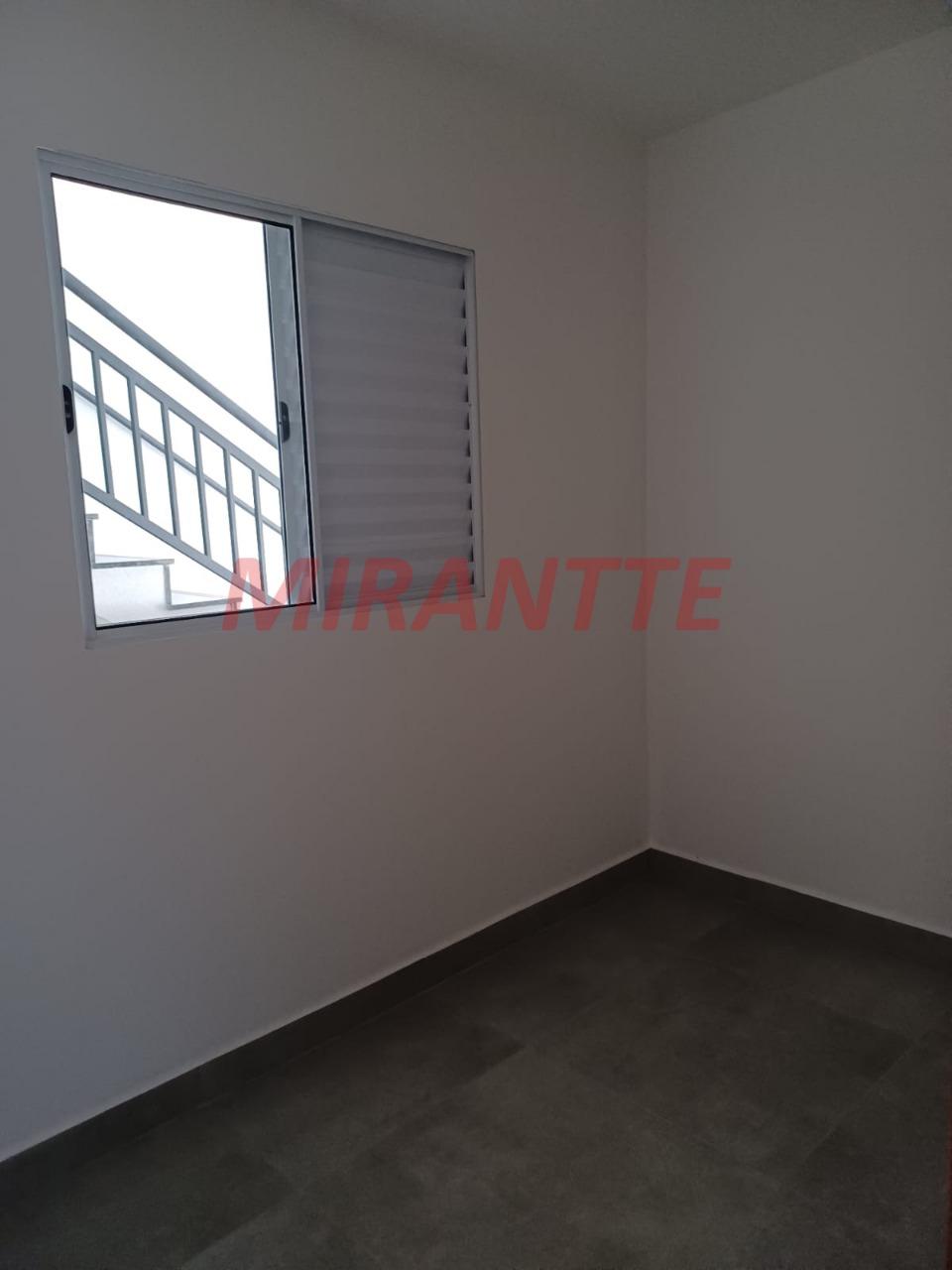 Apartamento de 35m² com 2 quartos em Água Fria