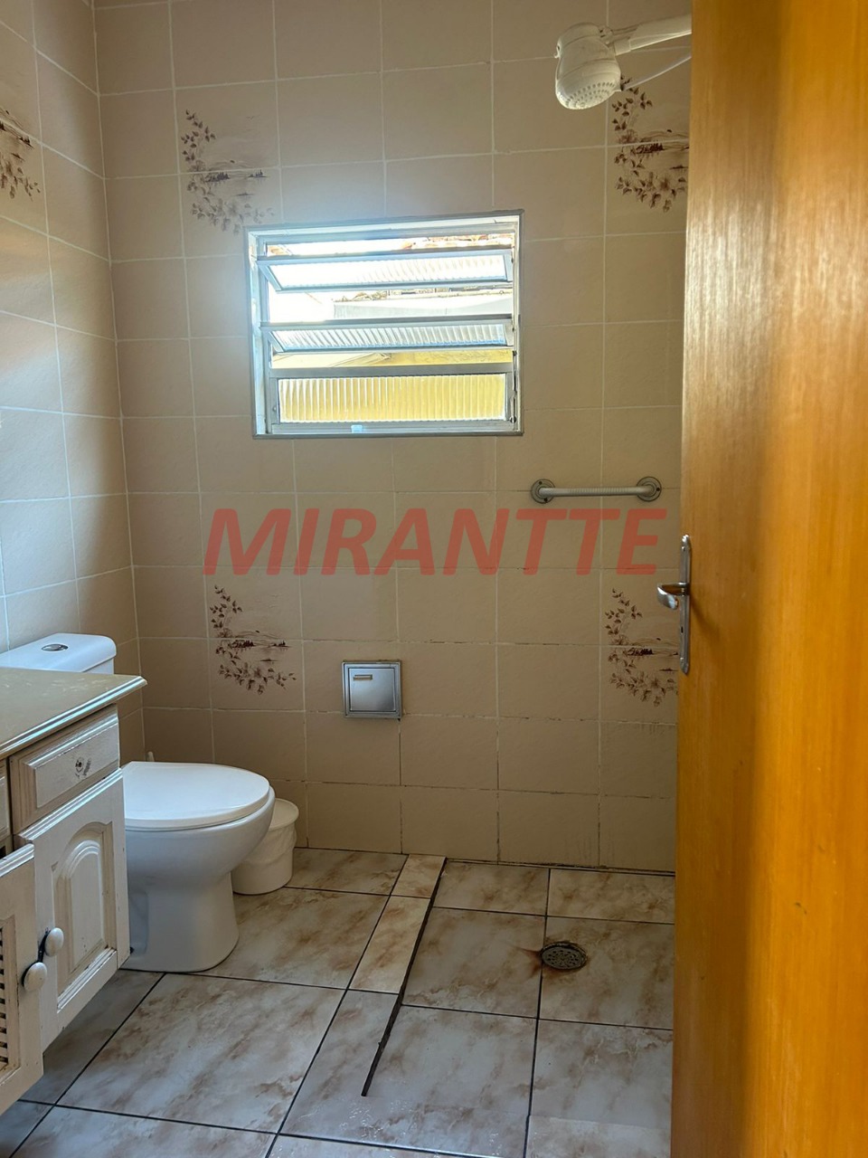 Casa terrea de 300m² com 6 quartos em Vila Vitório Mazzei