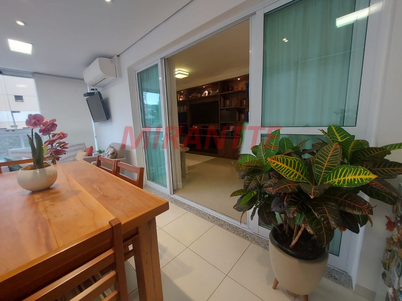 Apartamento de 133m² com 3 quartos em Água Fria