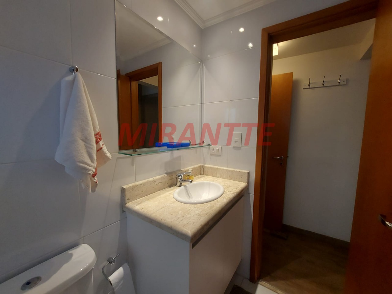 Apartamento de 133m² com 3 quartos em Água Fria