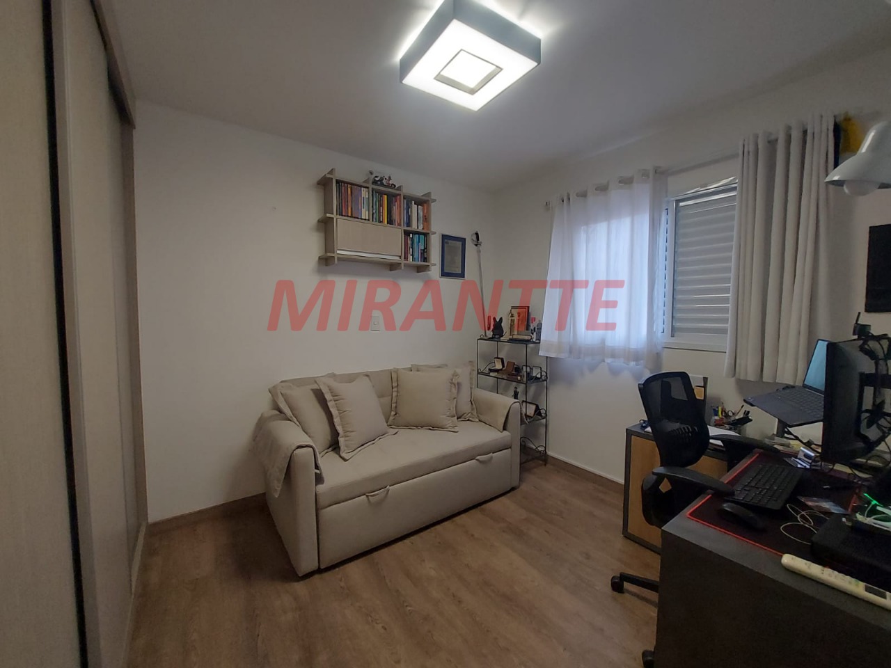 Apartamento de 133m² com 3 quartos em Água Fria