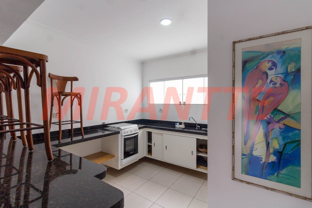 Apartamento de 140m² com 3 quartos em Santa Teresinha