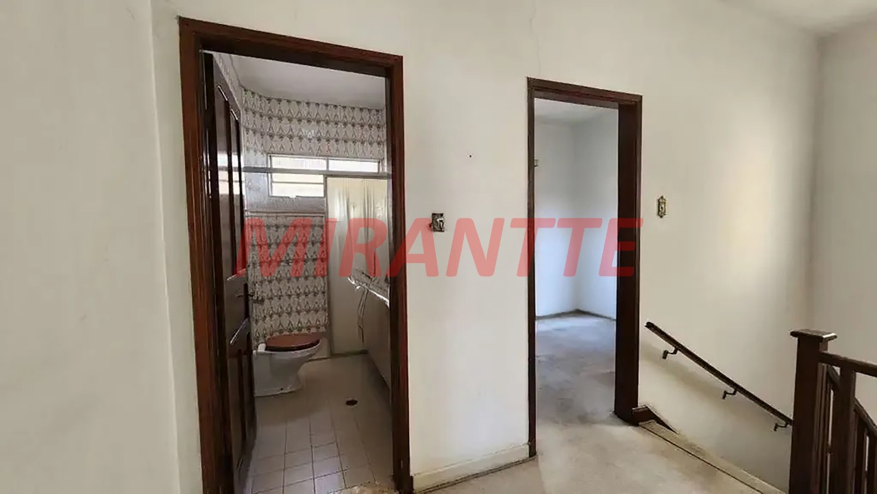 Sobrado de 300m² com 3 quartos em Santana