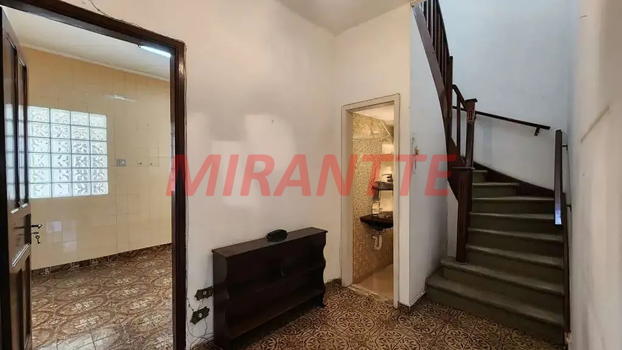 Sobrado de 300m² com 3 quartos em Santana