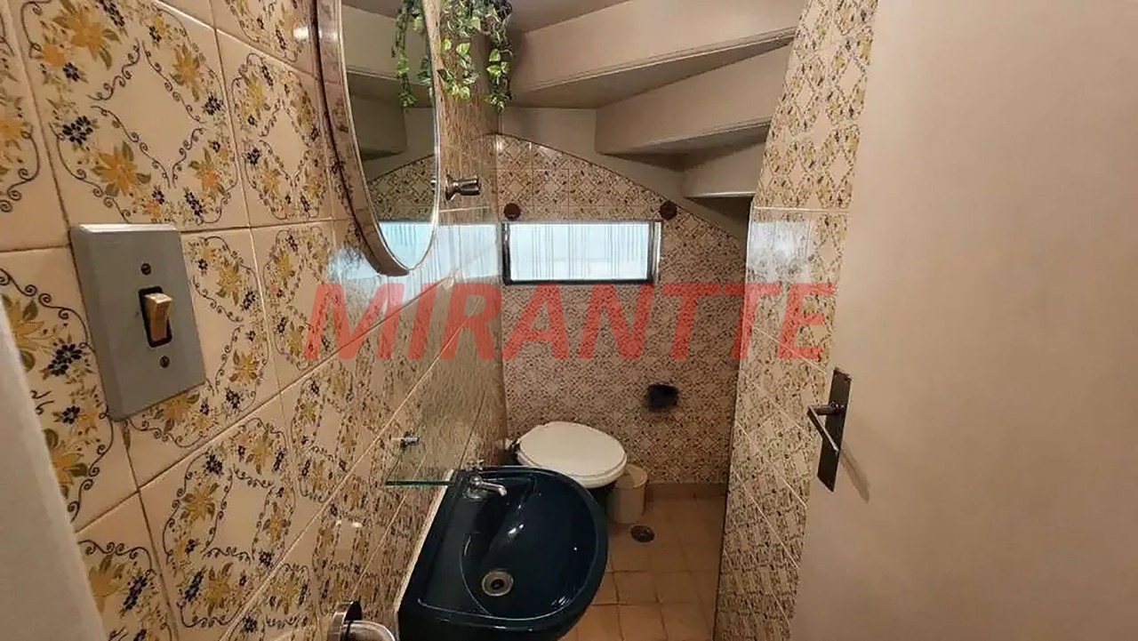 Sobrado de 300m² com 3 quartos em Santana