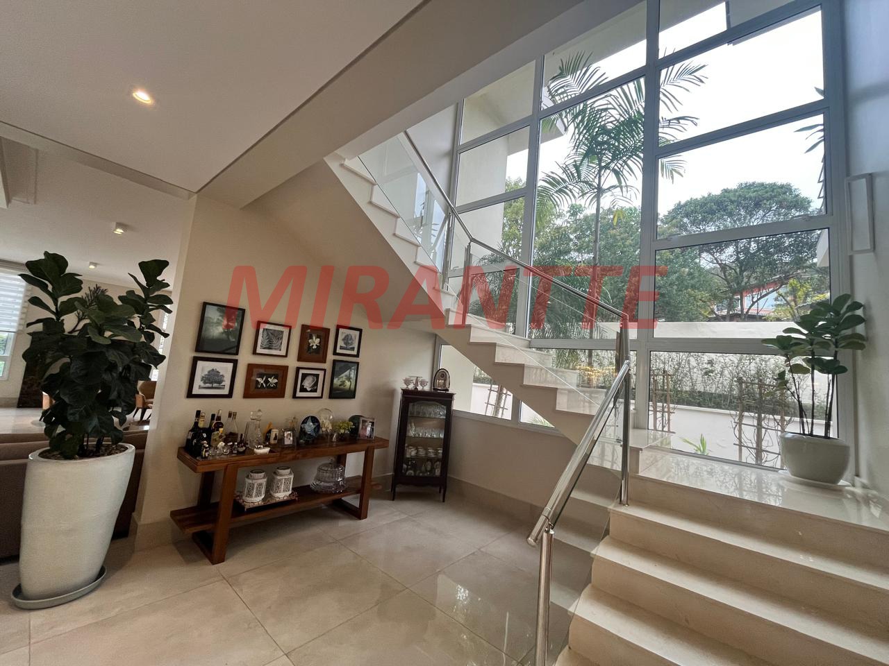 Cond. fechado de 739m² com 5 quartos em Roseira