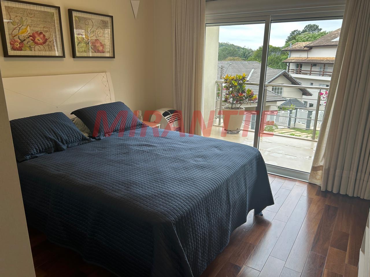 Cond. fechado de 739m² com 5 quartos em Roseira