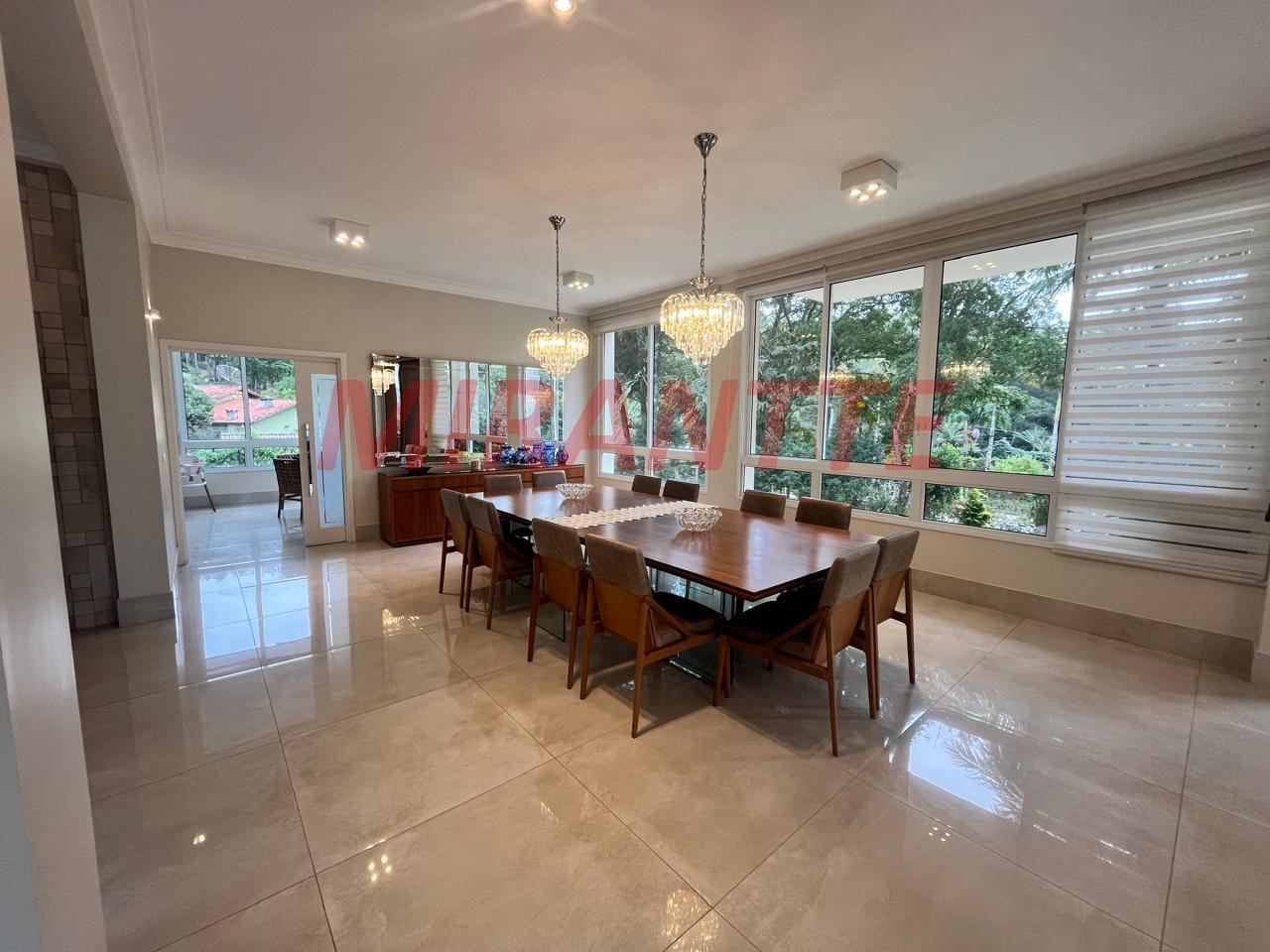 Cond. fechado de 739m² com 5 quartos em Roseira
