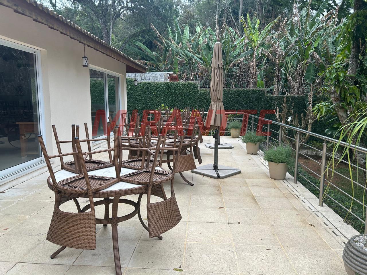 Cond. fechado de 739m² com 5 quartos em Roseira