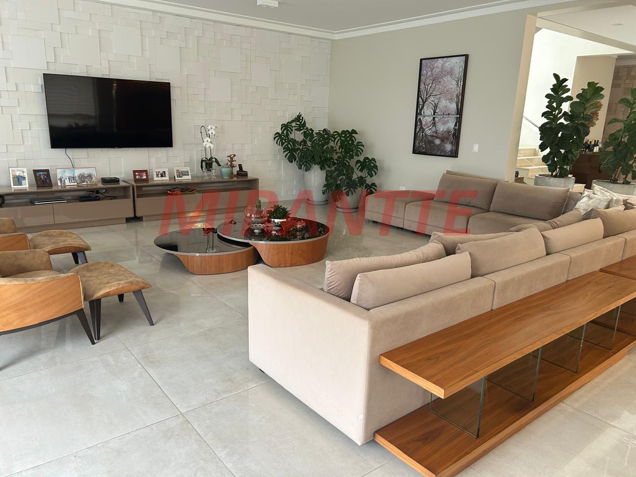 Cond. fechado de 739m² com 5 quartos em Roseira