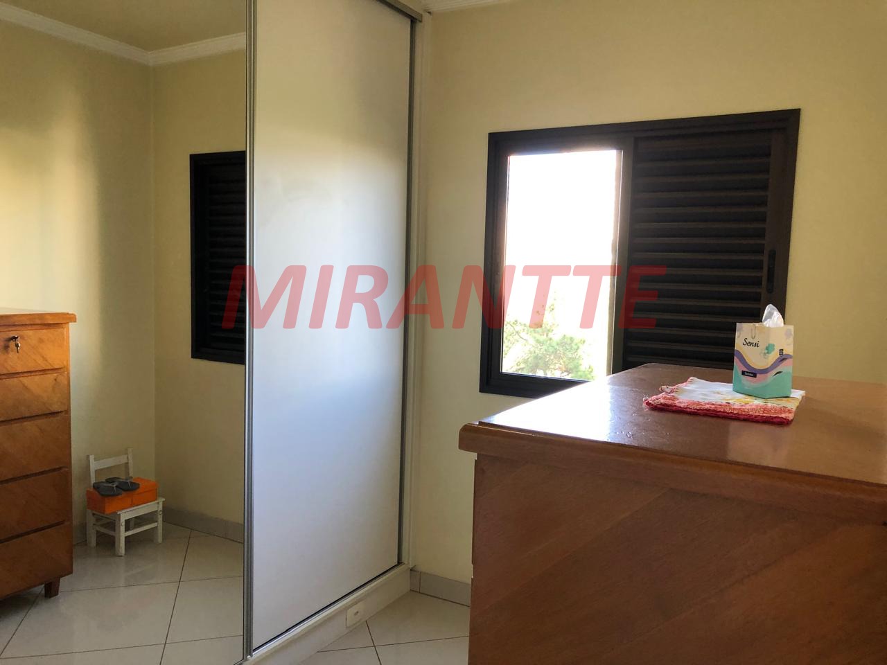 Apartamento de 76m² com 3 quartos em Santana
