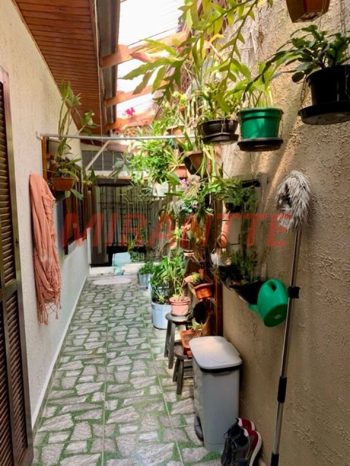 Casa terrea de 85m² com 2 quartos em Parque Vitoria