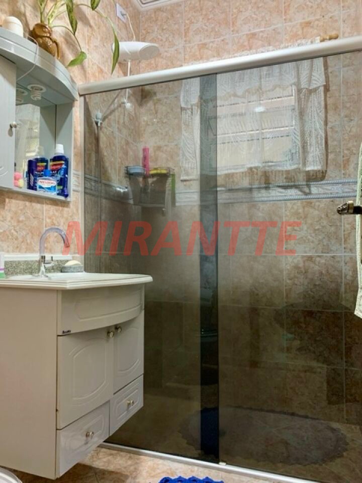 Casa terrea de 85m² com 2 quartos em Parque Vitoria