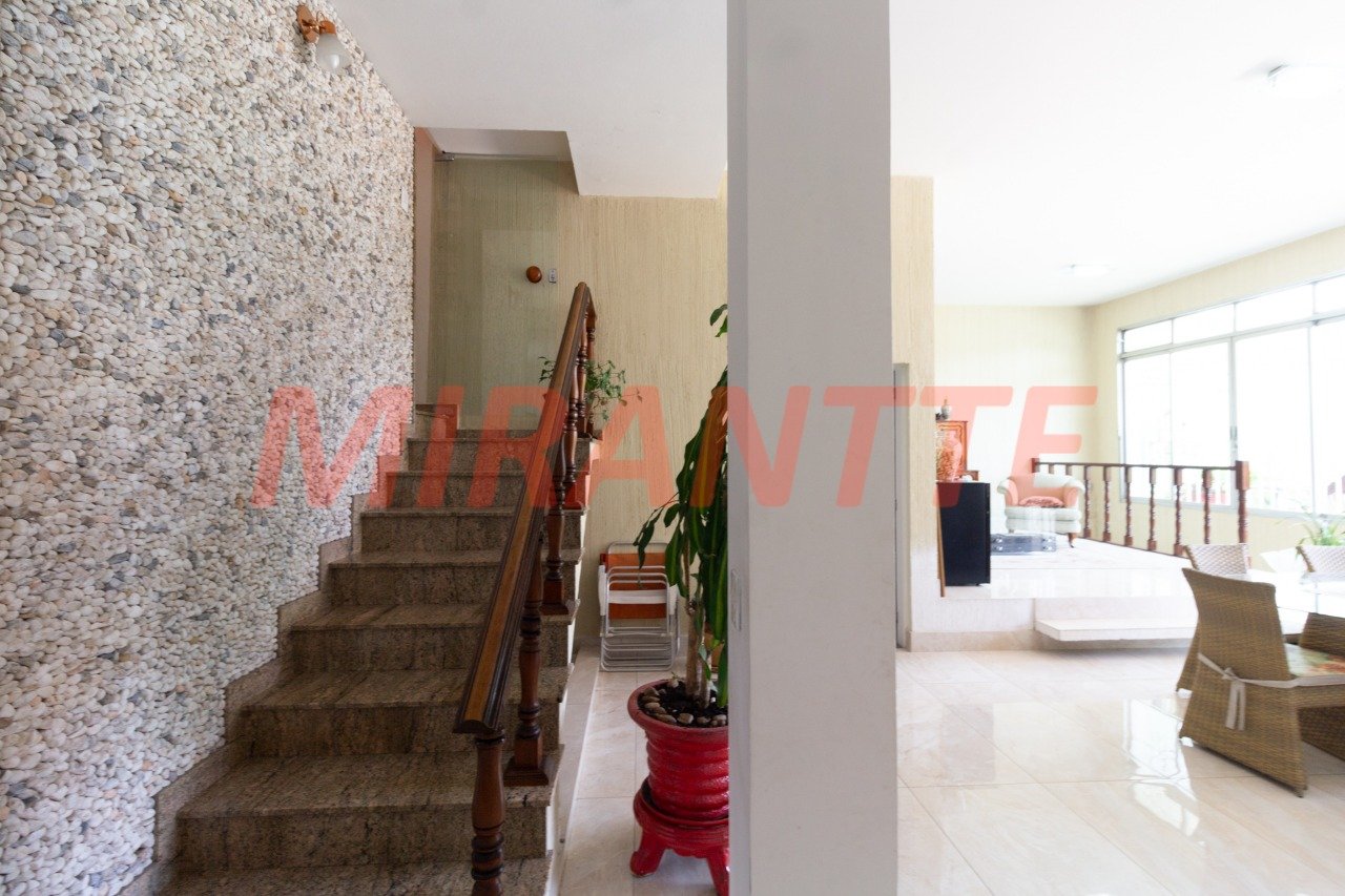 Casa terrea de 374m² com 3 quartos em Santana