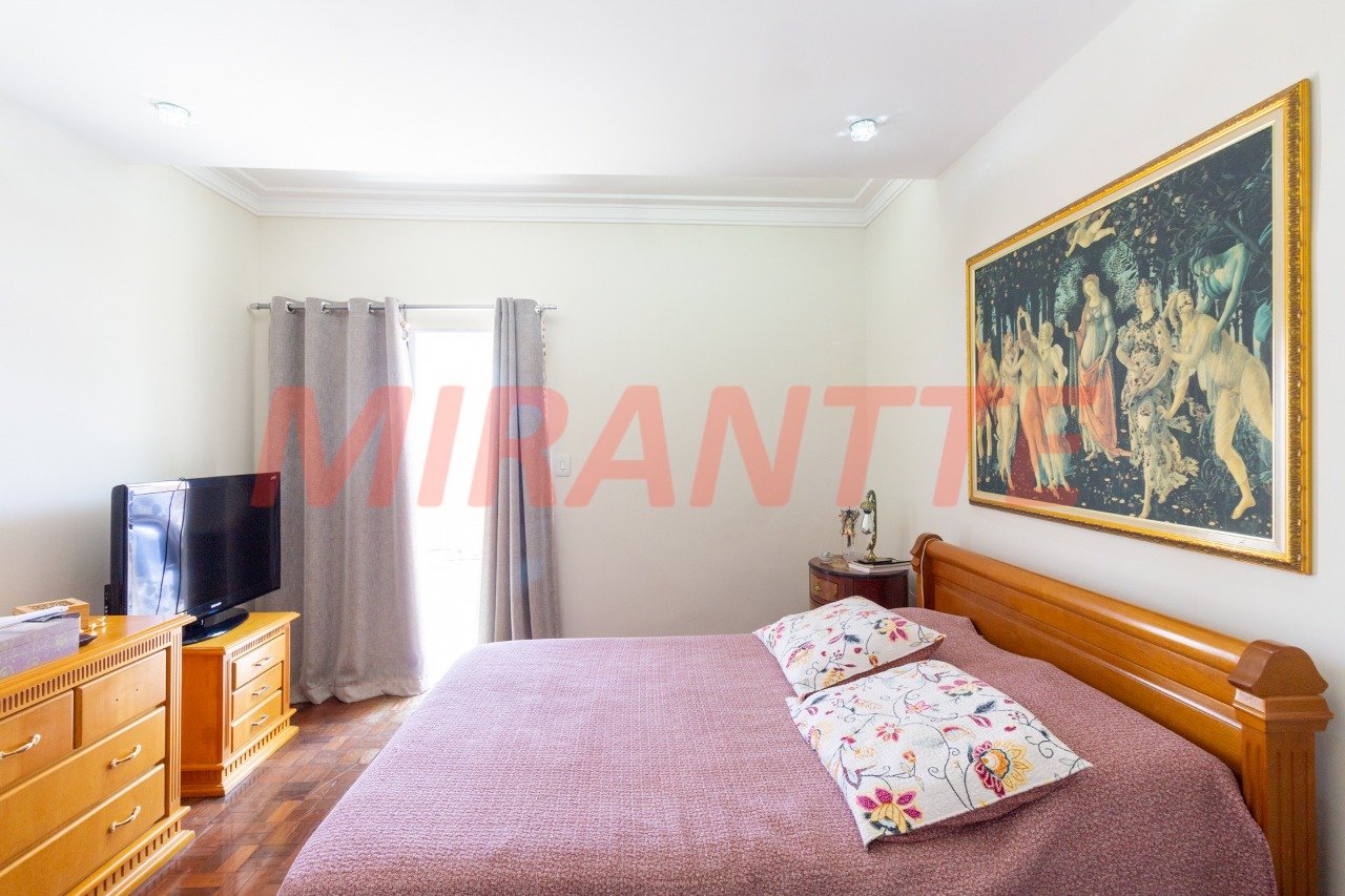 Casa terrea de 374m² com 3 quartos em Santana
