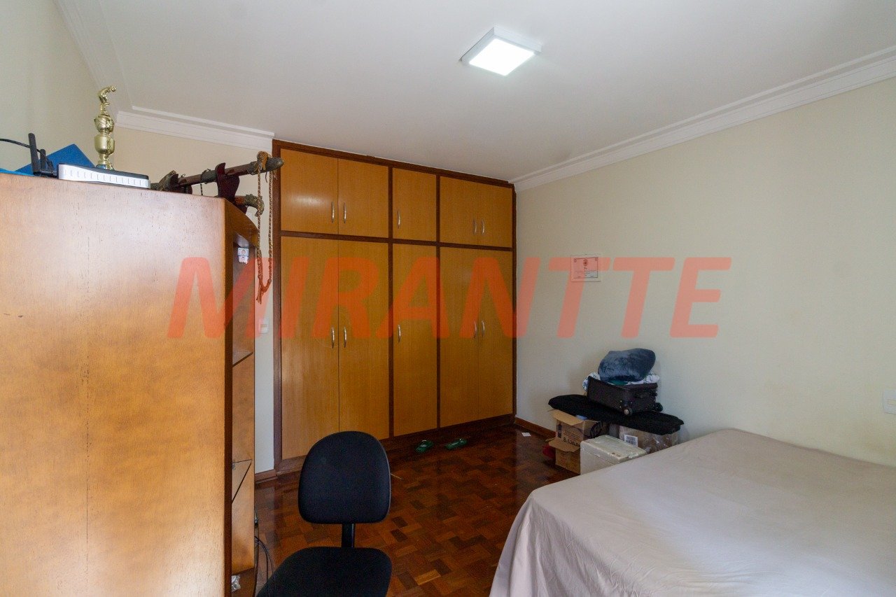 Casa terrea de 374m² com 3 quartos em Santana