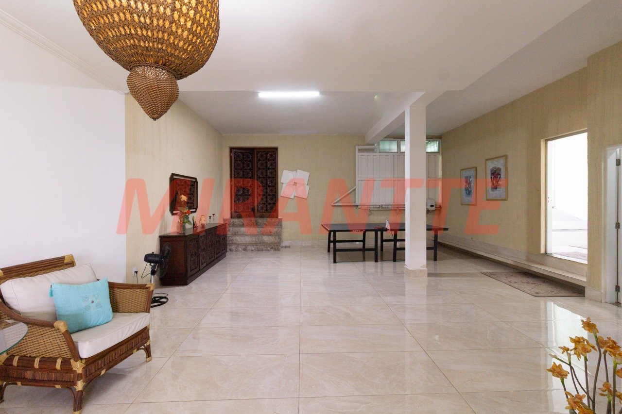 Casa terrea de 374m² com 3 quartos em Santana
