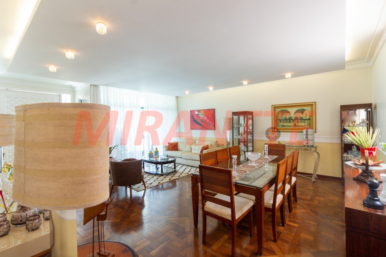 Casa terrea de 374m² com 3 quartos em Santana