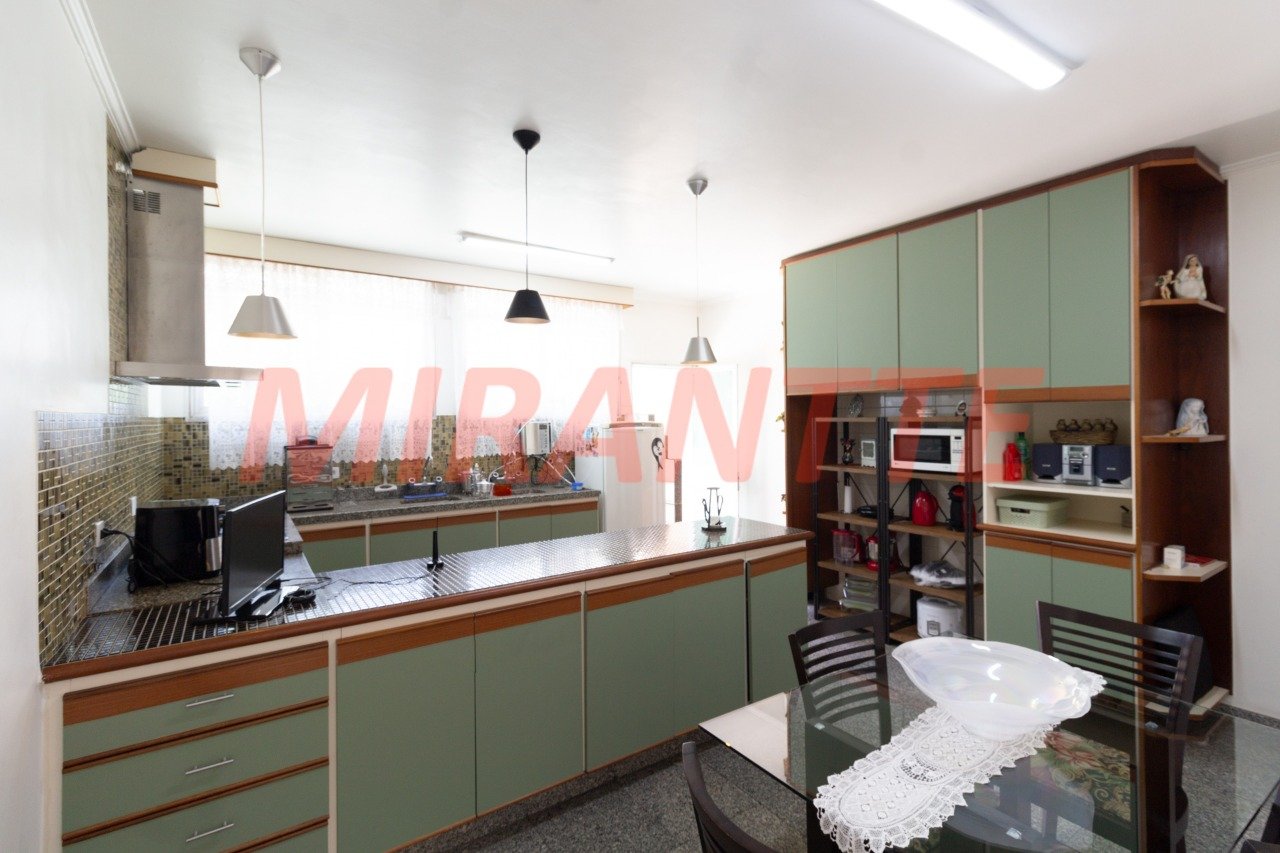 Casa terrea de 374m² com 3 quartos em Santana