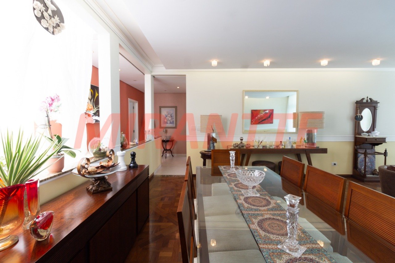 Casa terrea de 374m² com 3 quartos em Santana