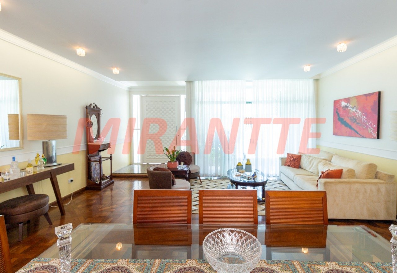 Casa terrea de 374m² com 3 quartos em Santana