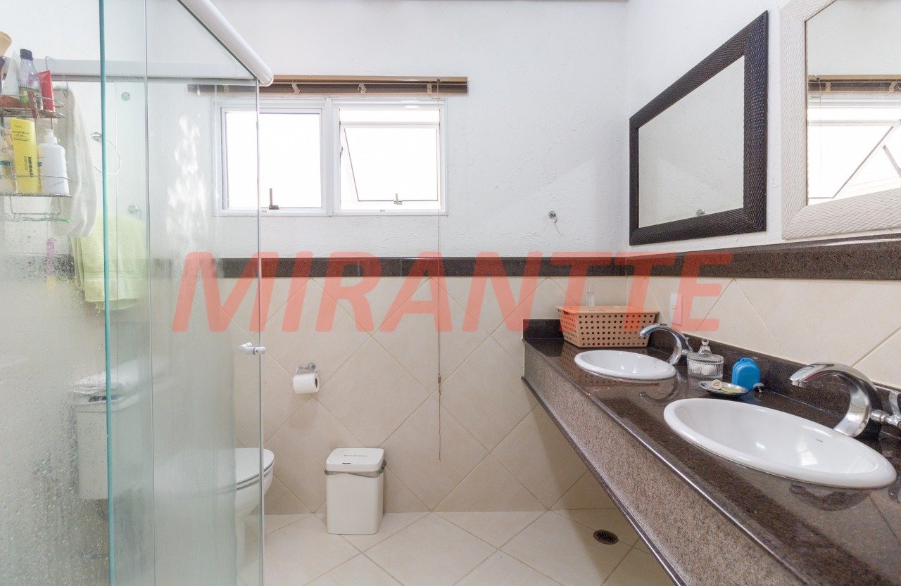 Casa terrea de 374m² com 3 quartos em Santana