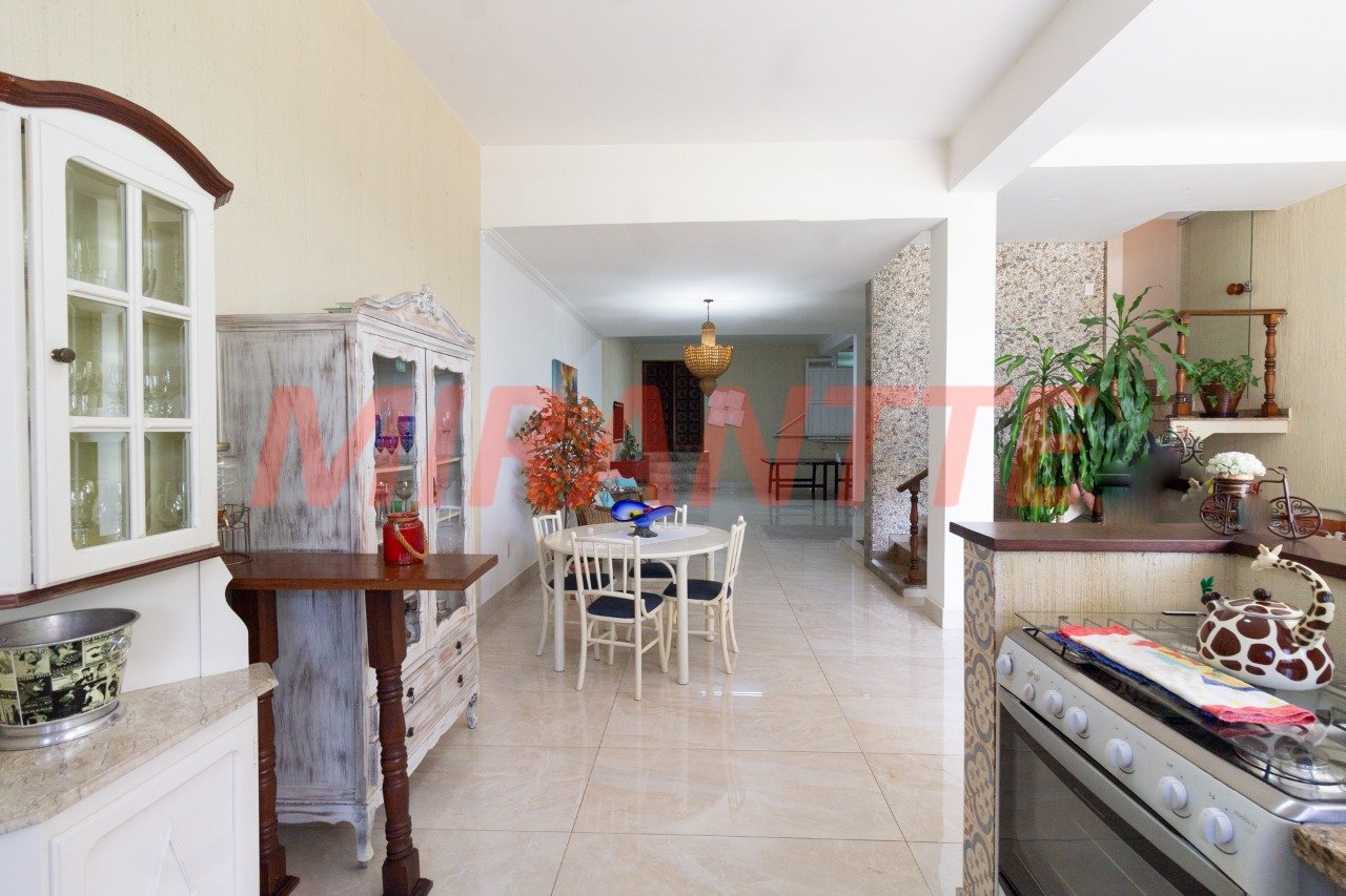 Casa terrea de 374m² com 3 quartos em Santana