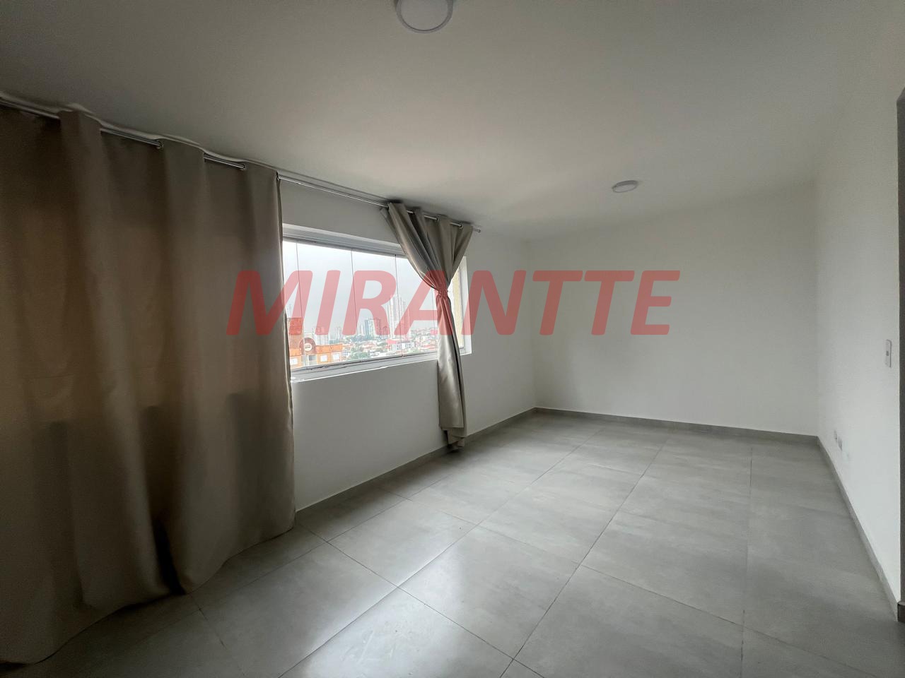 Apartamento de 65m² com 2 quartos em Vila Mazzei