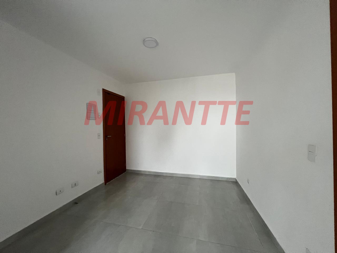 Apartamento de 65m² com 2 quartos em Vila Mazzei
