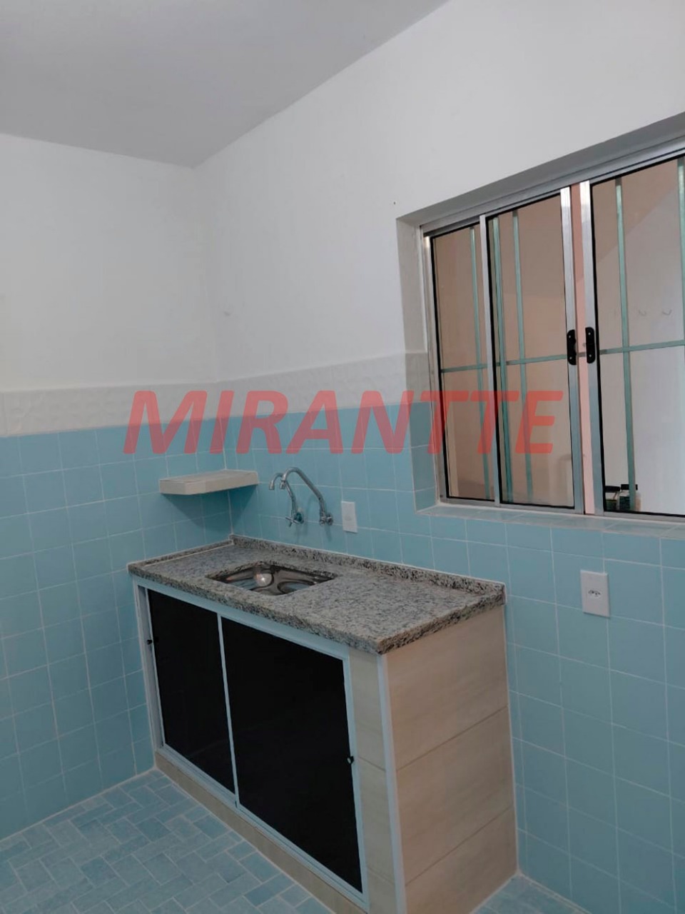 Casa terrea de 40m² com 1 quartos em Chora Menino