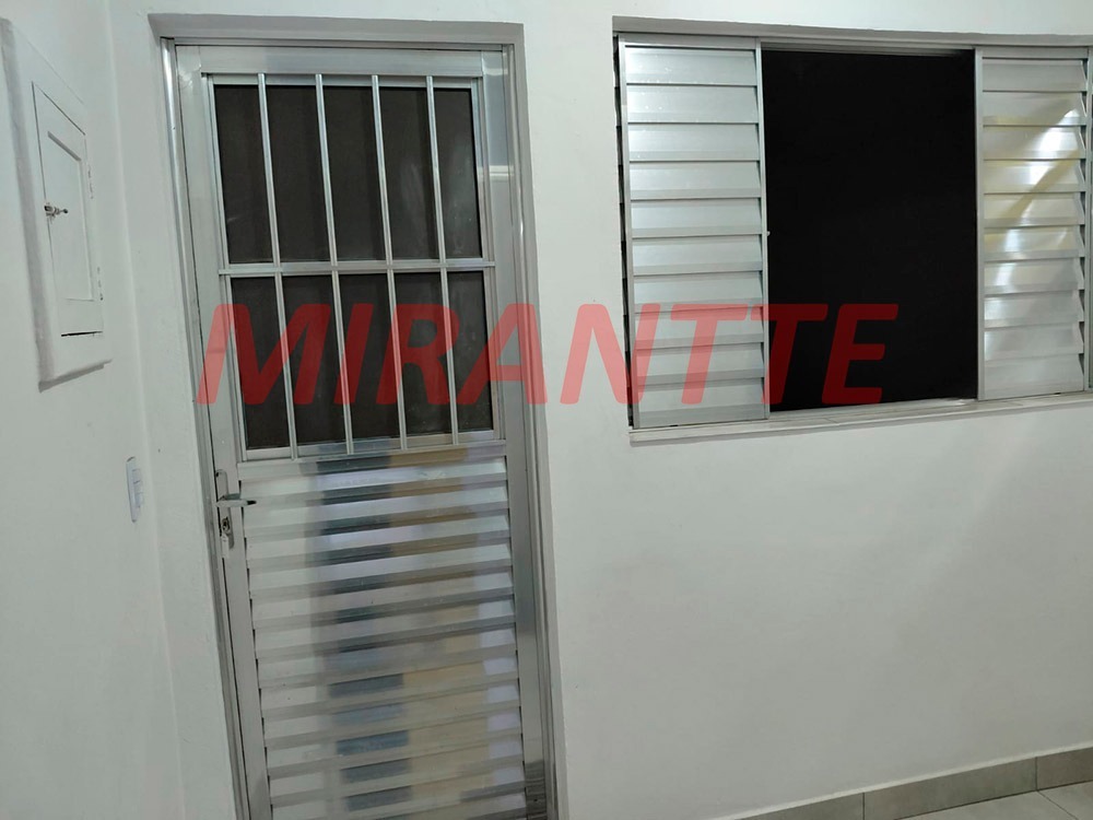 Casa terrea de 40m² com 1 quartos em Chora Menino