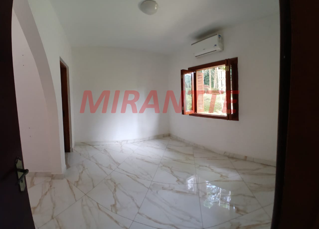 Casa terrea de 254m² com 3 quartos em Serra da Cantareira