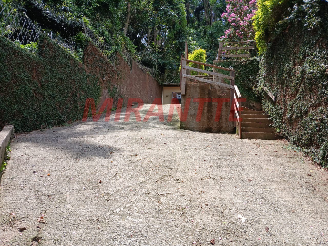 Casa terrea de 254m² com 3 quartos em Serra da Cantareira