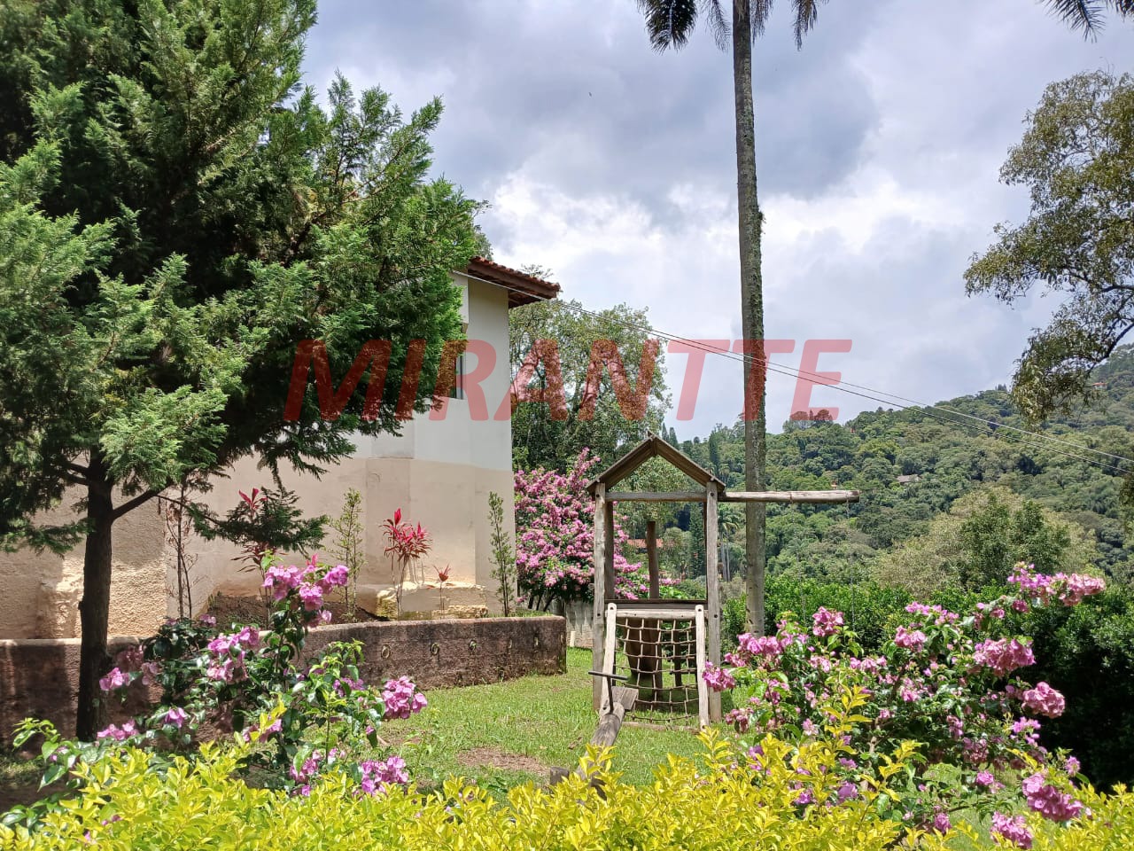 Casa terrea de 254m² com 3 quartos em Serra da Cantareira