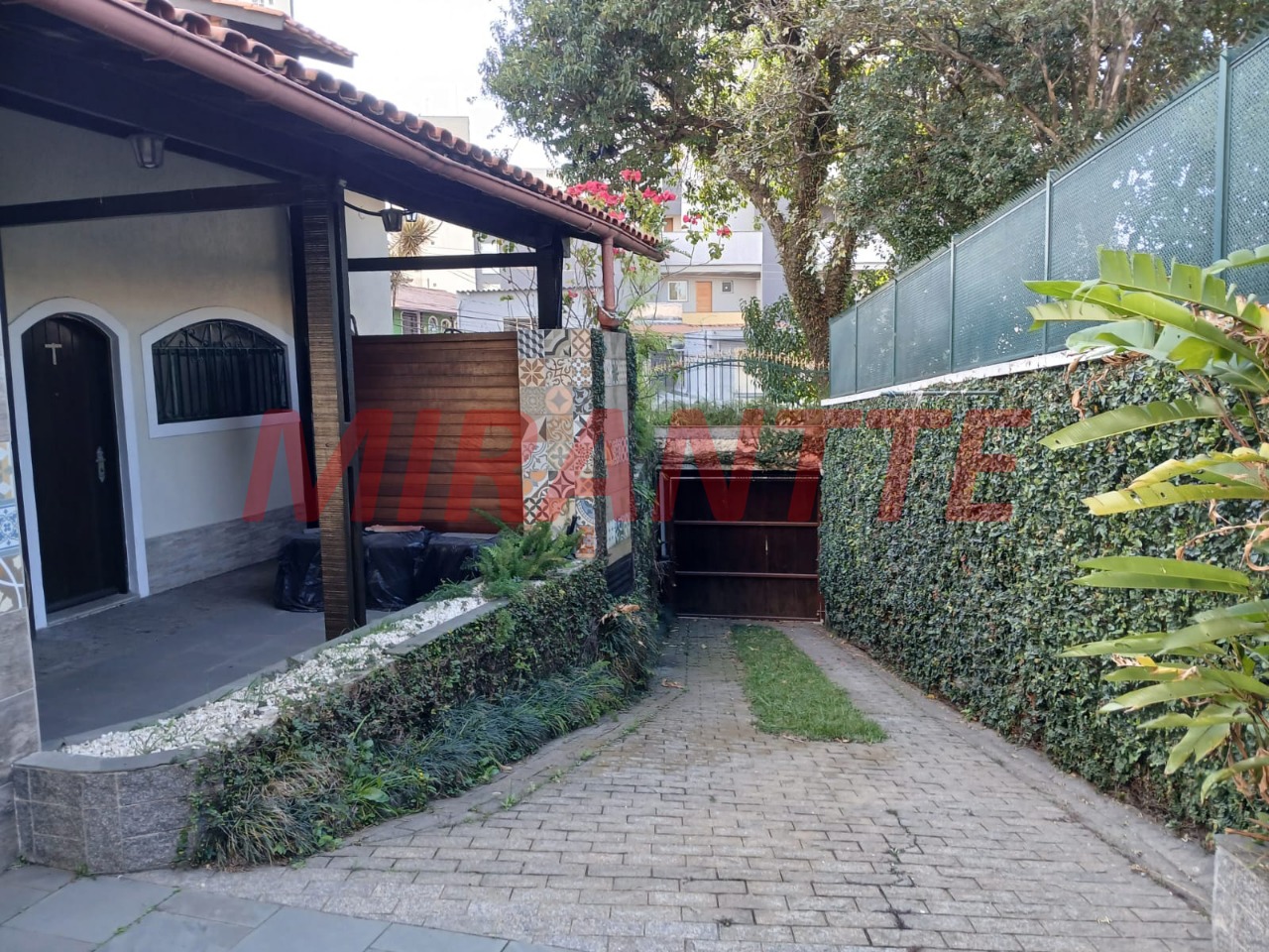 Casa terrea de 200m² com 4 quartos em Vila Nova Savoia