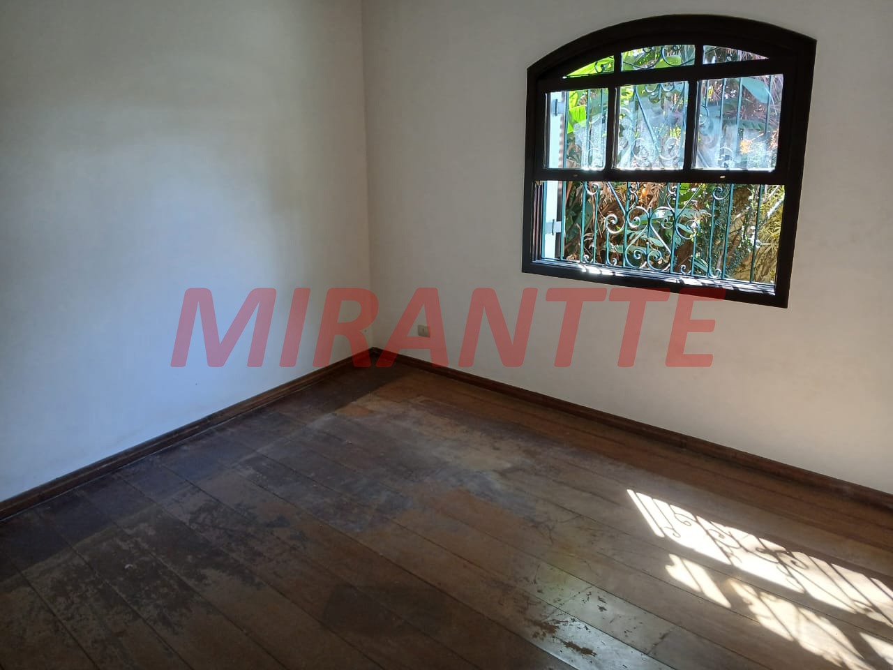 Casa terrea de 200m² com 4 quartos em Vila Nova Savoia