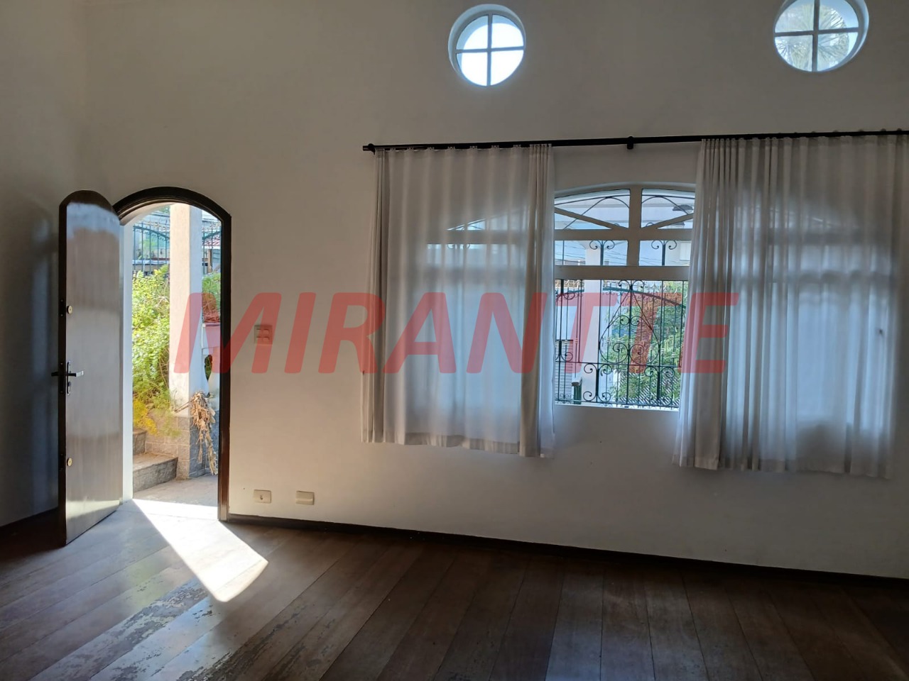 Casa terrea de 200m² com 4 quartos em Vila Nova Savoia