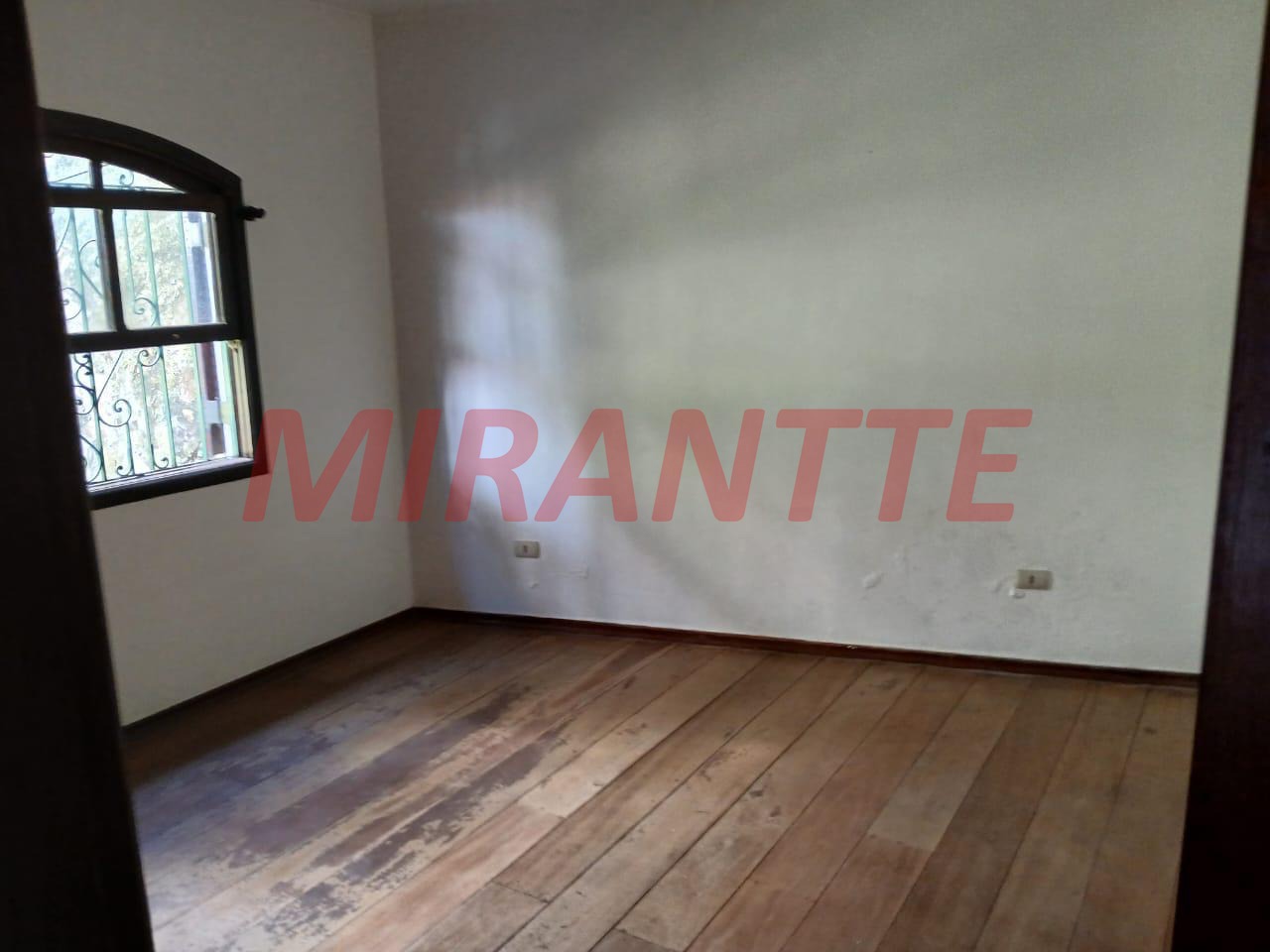 Casa terrea de 200m² com 4 quartos em Vila Nova Savoia