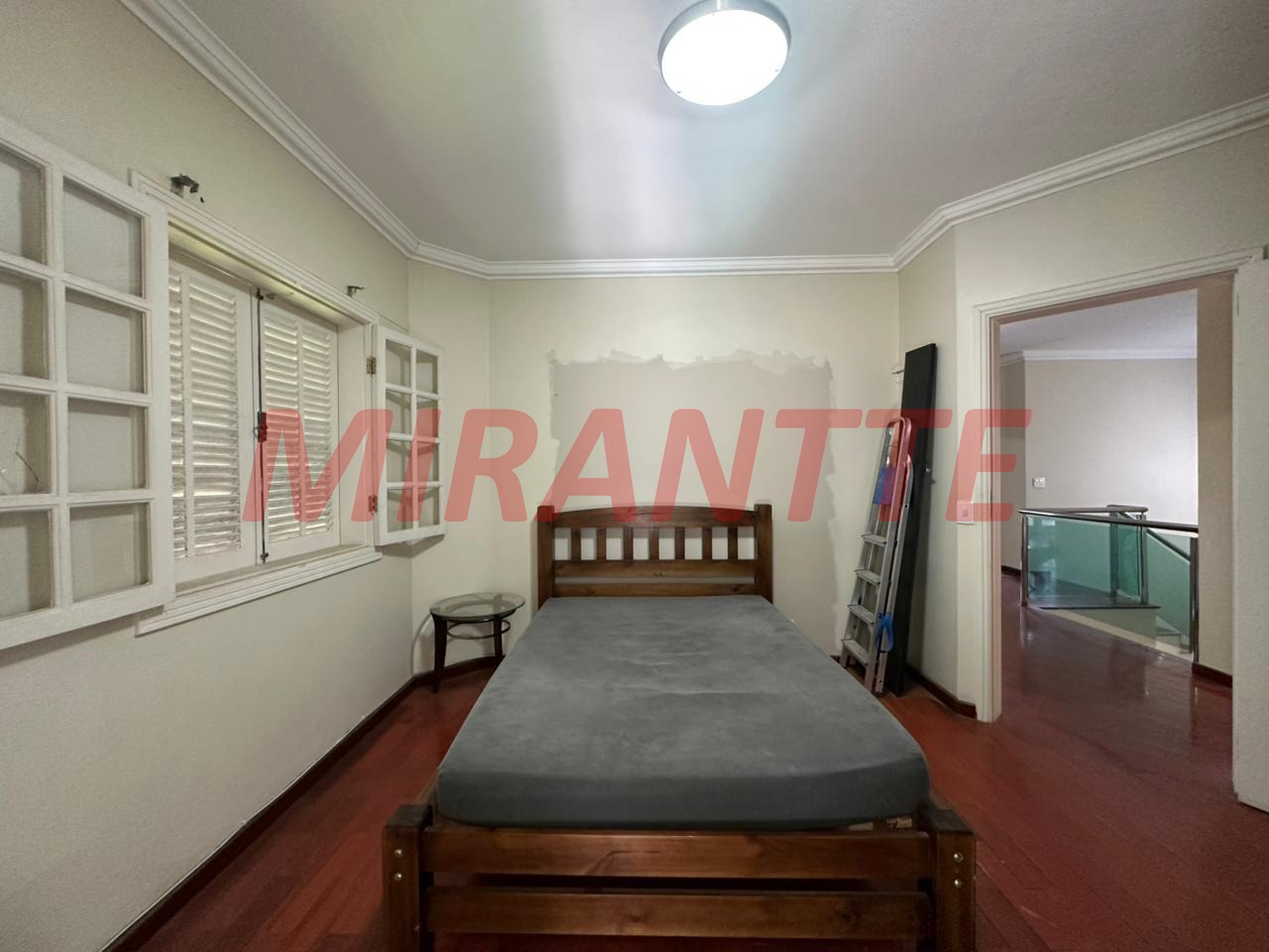 Sobrado de 514m² com 4 quartos em Jardim Floresta