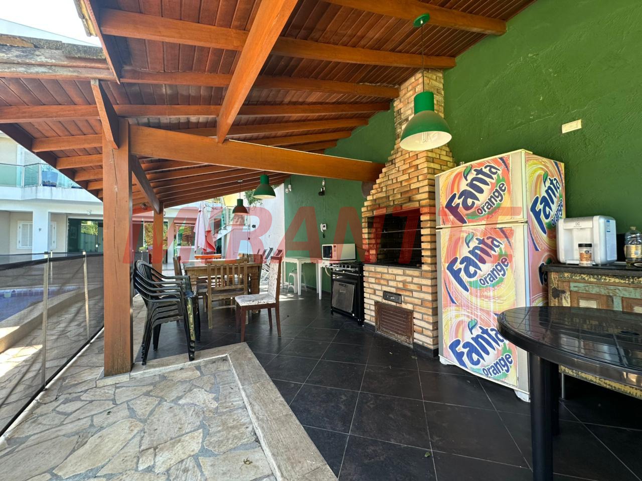 Sobrado de 514m² com 4 quartos em Jardim Floresta
