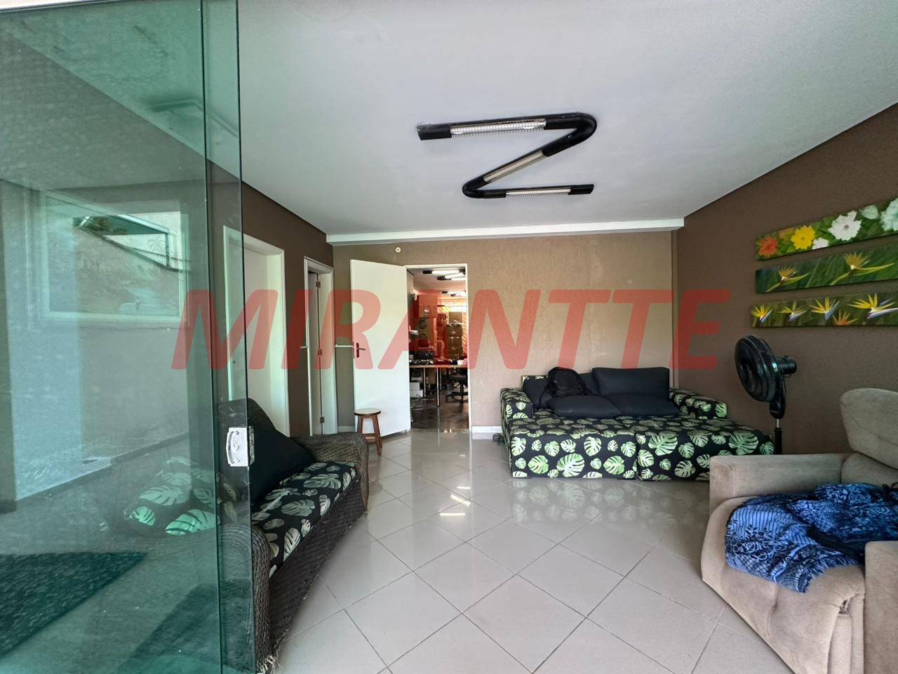 Sobrado de 514m² com 4 quartos em Jardim Floresta